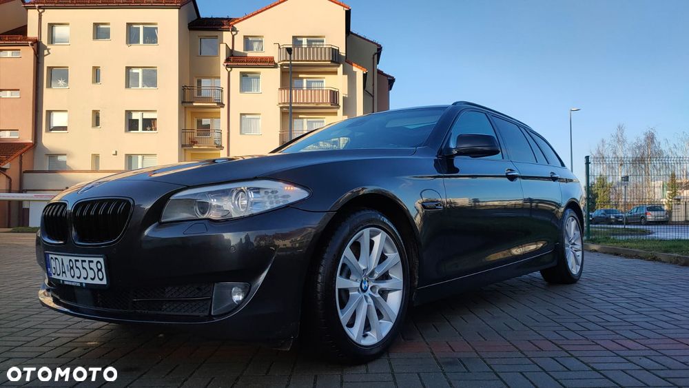 BMW Seria 5 525d Sport-Aut - 1