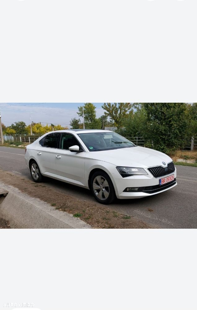Skoda Superb 1.6 TDI DSG Style - 4