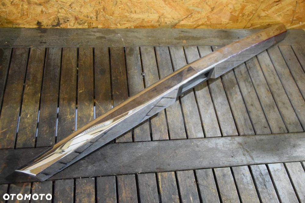 Opel Astra H HB 5D Listwa klapy chrom - 1