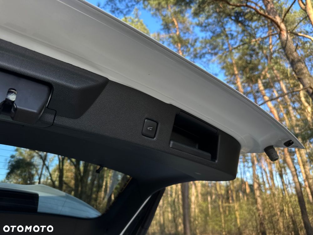 Ford Kuga 2.5P PHEV FWD ST-Line eCVT - 25