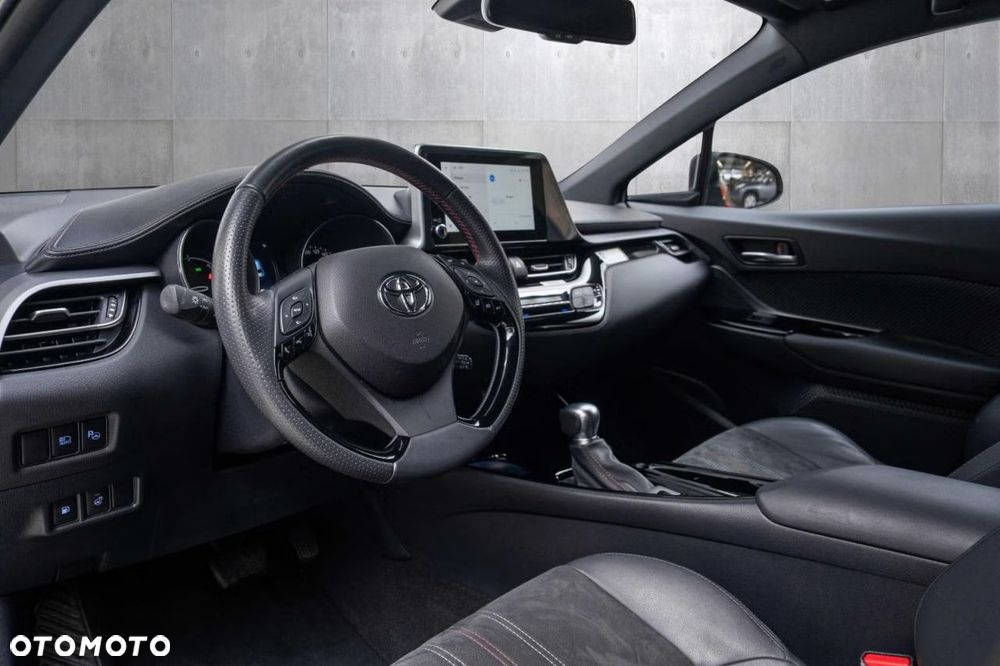 Toyota C-HR Lounge - 10