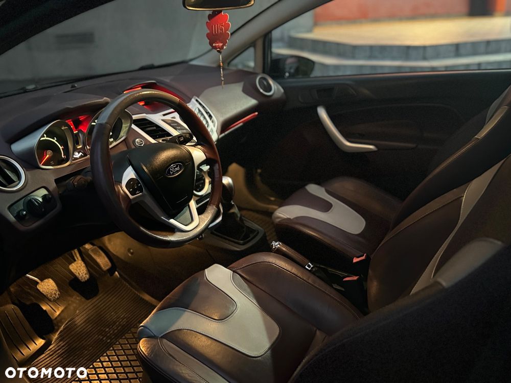 Ford Fiesta - 7
