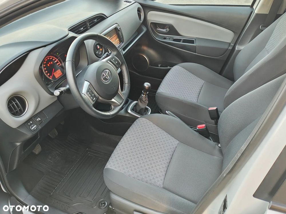 Toyota Yaris 1.33 VVT-i Edition - 28