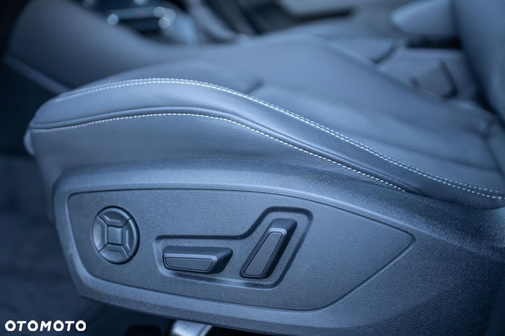 Audi Q3 Sportback - 12