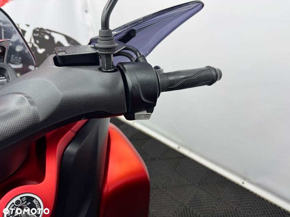 Yamaha Tricity - 25