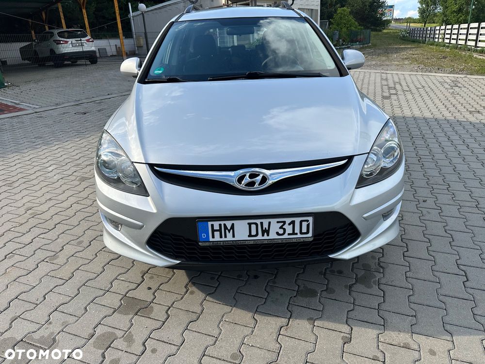 Hyundai i30 1.4 Base + - 18