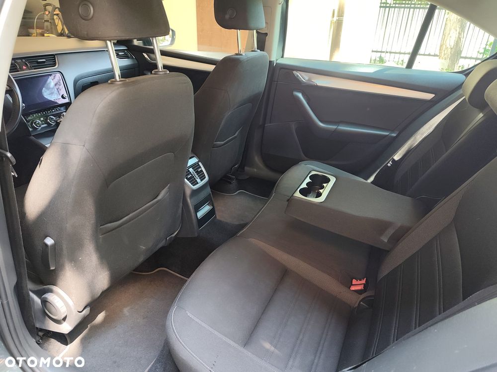 Skoda Octavia 1.5 TSI ACT Ambition - 8