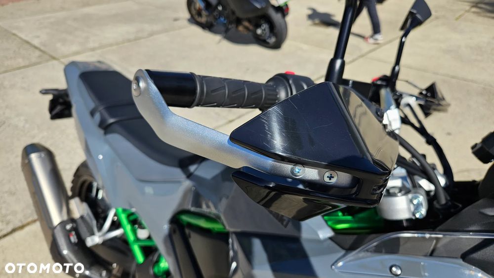 Kawasaki KLE - 18