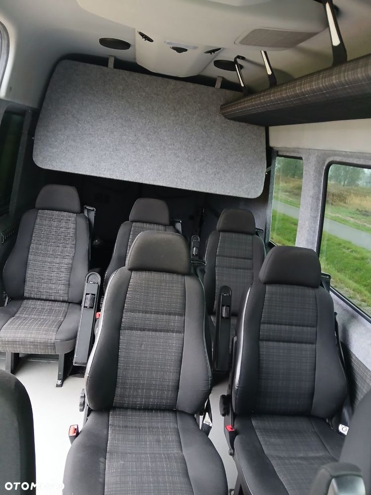 Mercedes-Benz Sprinter - 10