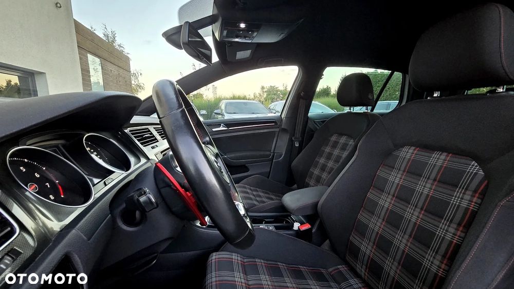 Volkswagen Golf 2.0 TSI BMT GTI DSG - 20