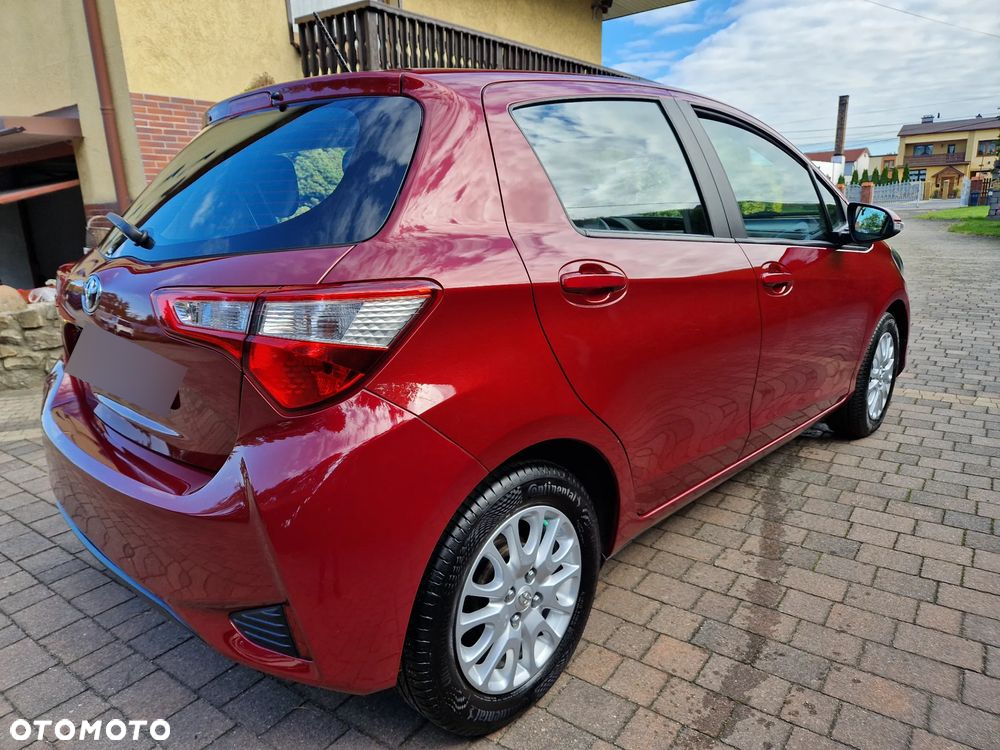 Toyota Yaris 1.5 Premium CVT - 2