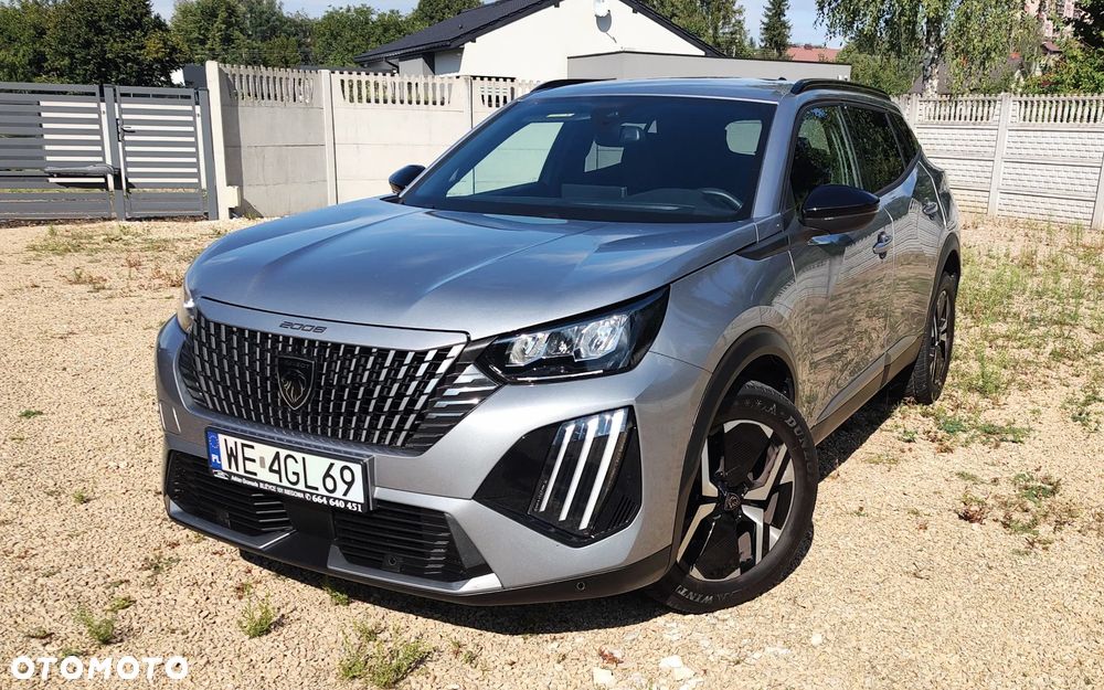 Peugeot 2008 PureTech 100 Allure S&S BVM6 - 1