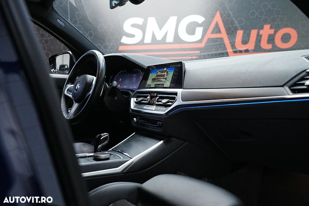 BMW Seria 3 320i AT - 14