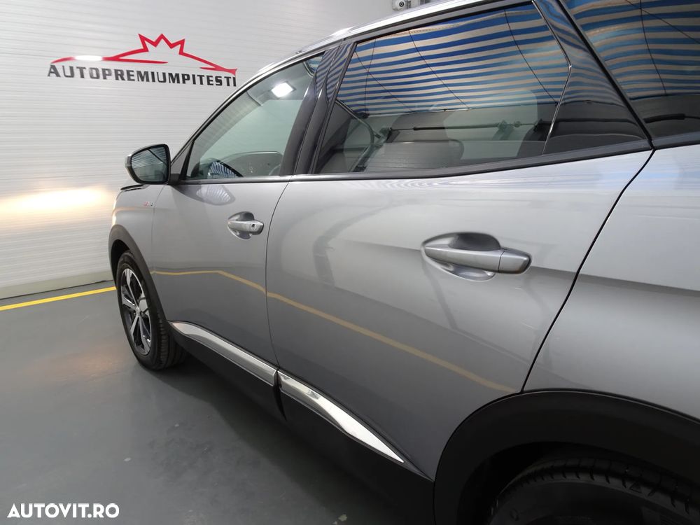 Peugeot 3008 1.2 PureTech Turbo S&S EAT6 GT-Line - 17