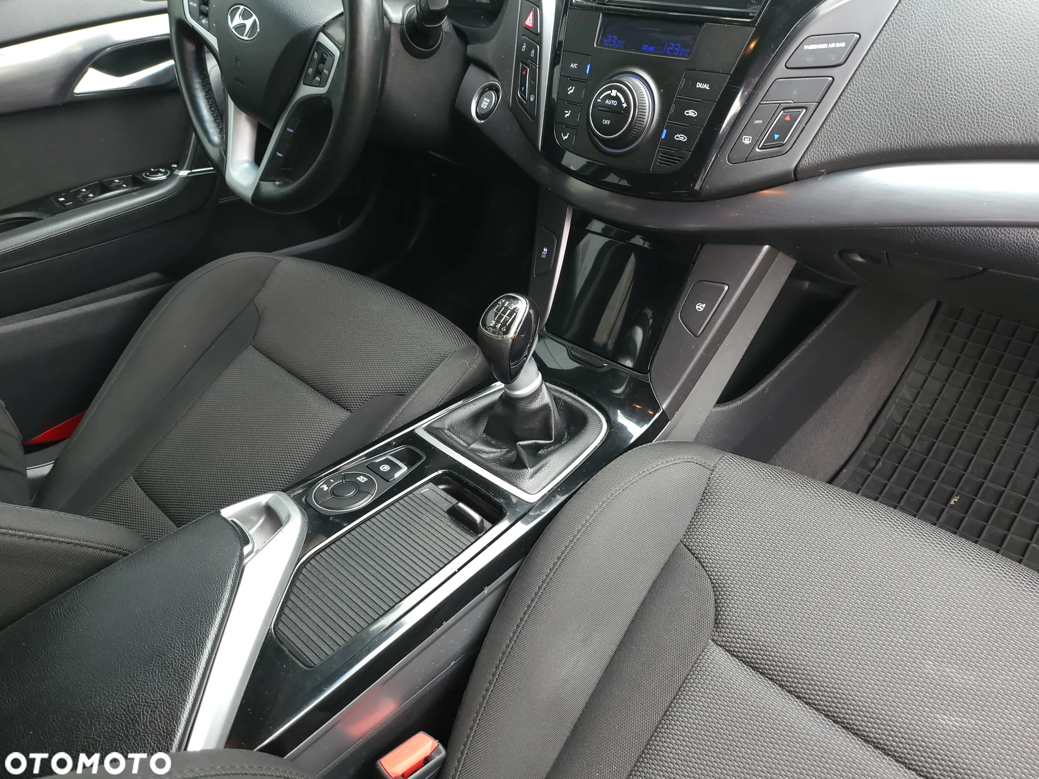 Hyundai i40 1.7 CRDi Comfort + - 4