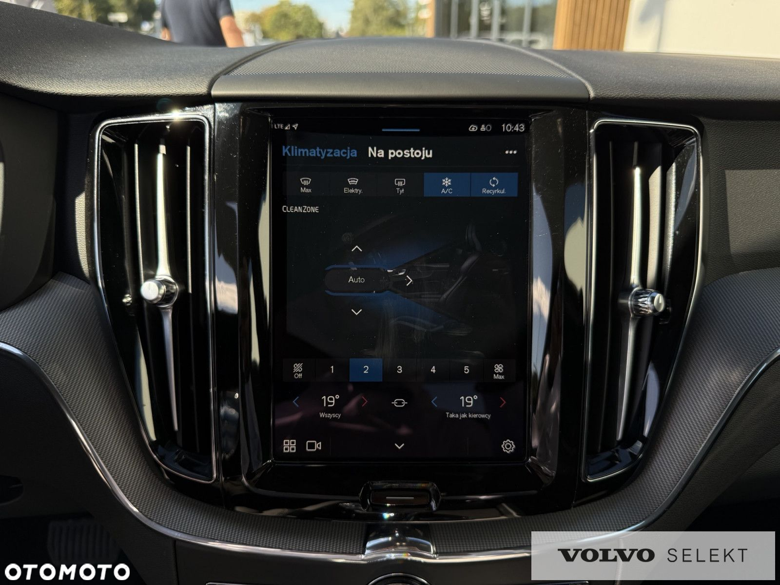 Volvo XC 60 - 22