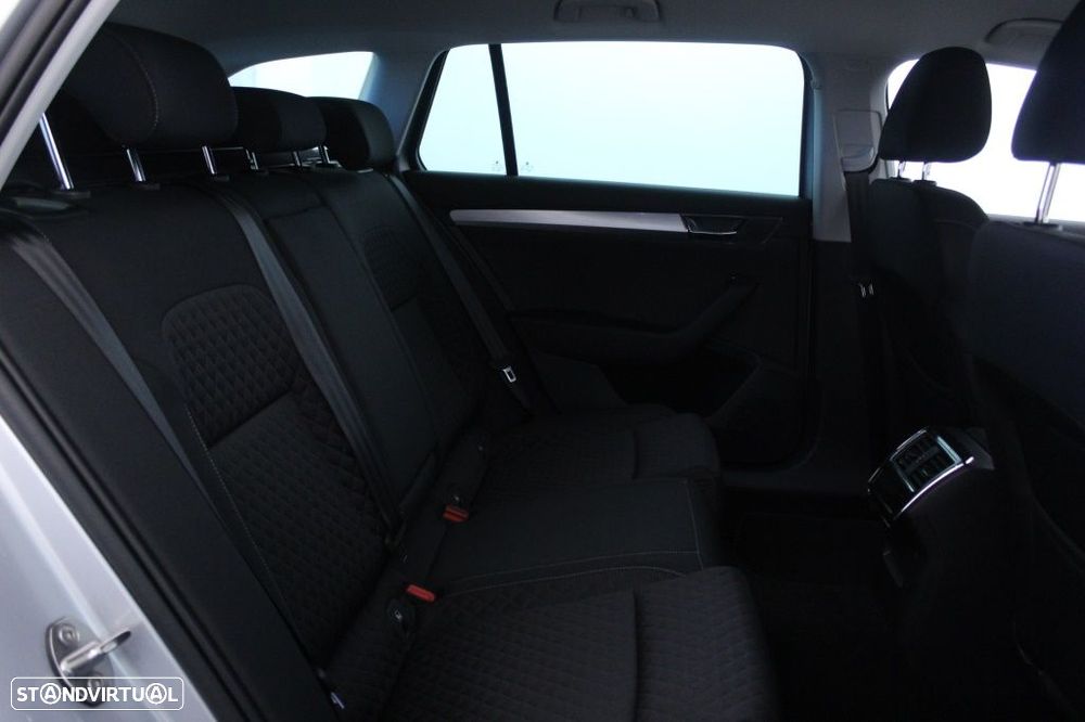 Skoda Superb Break 2.0 TDI Ambition DSG - 15