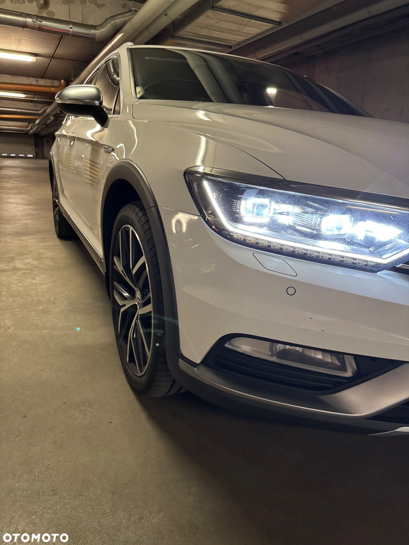 Volkswagen Passat Alltrack 2.0 TDI SCR 4Motion DSG - 32