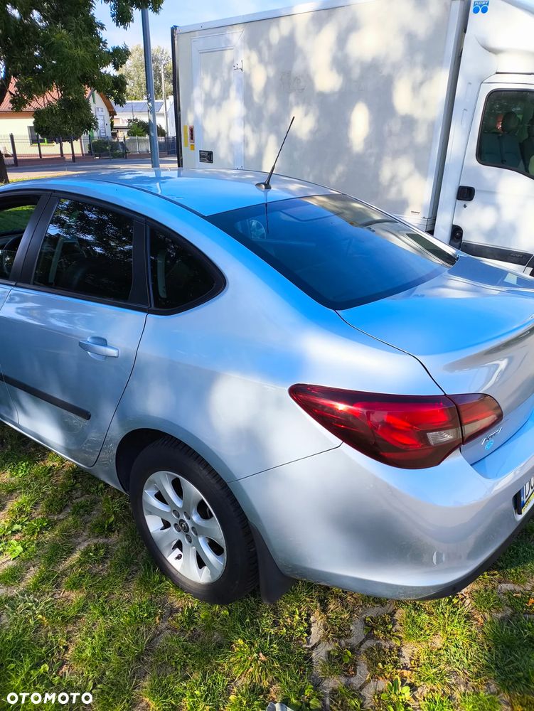 Opel Astra - 6