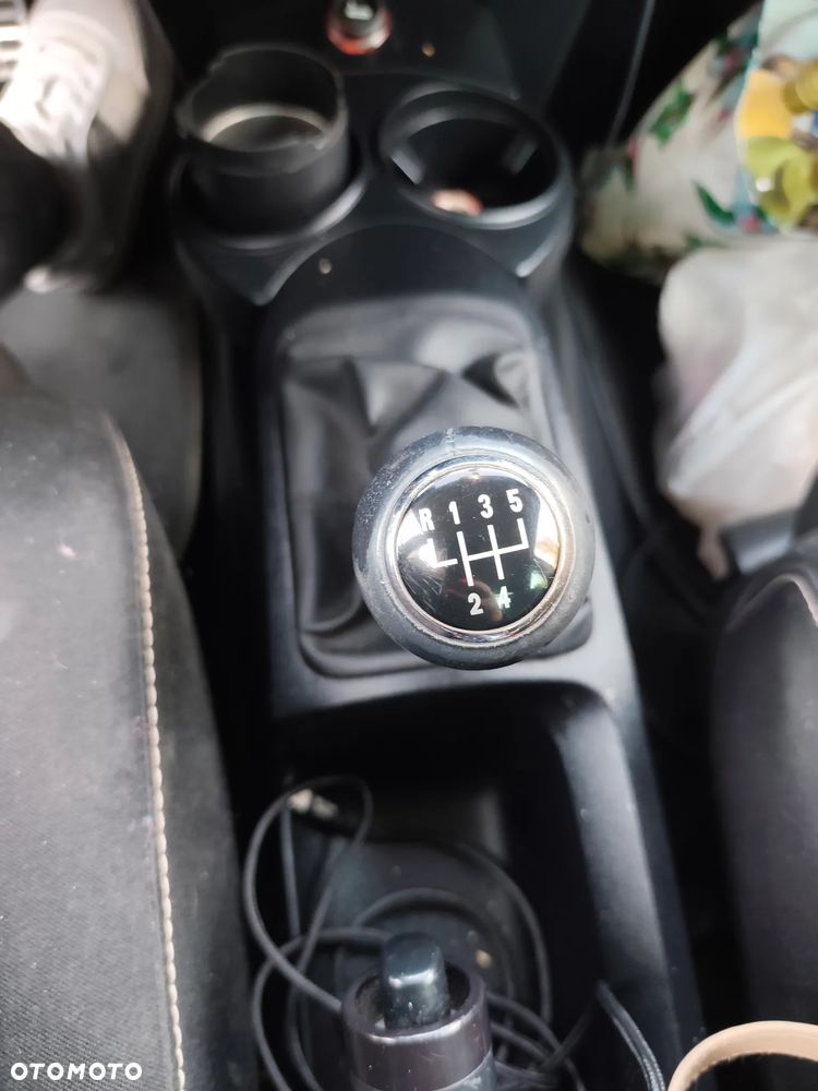 Volkswagen New Beetle 1.9 TDI - 8