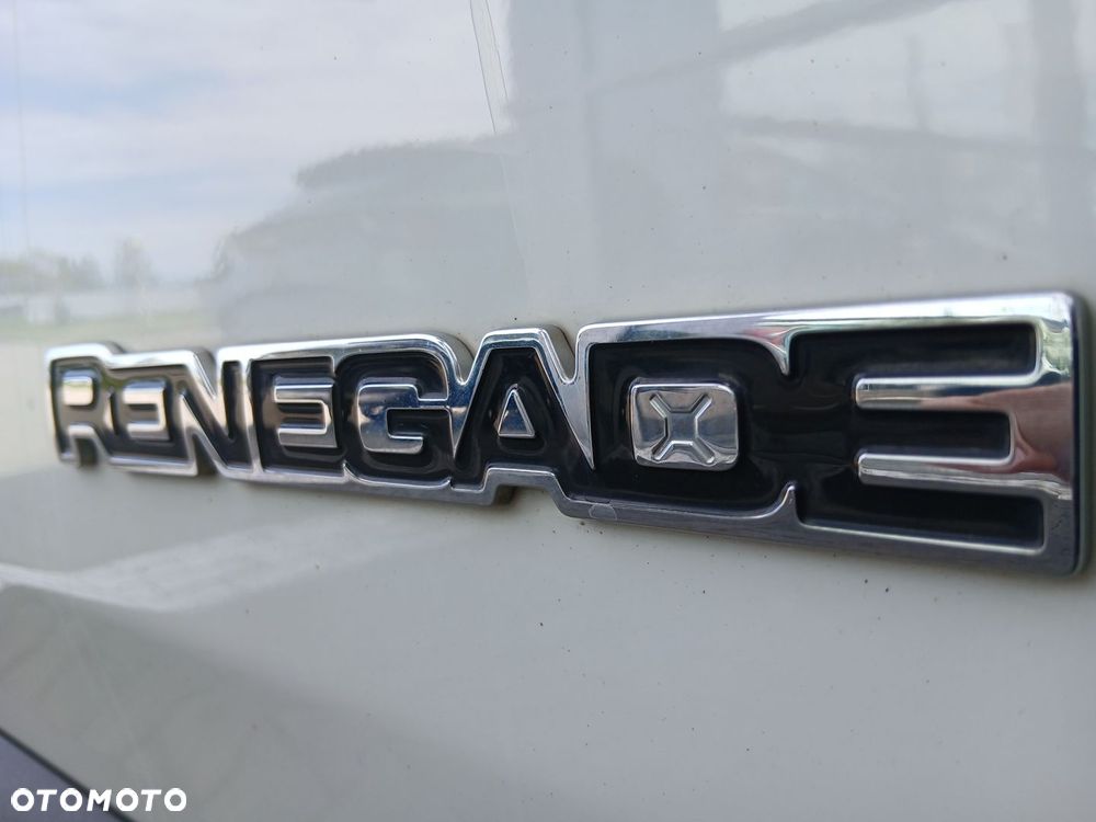 Jeep Renegade - 16