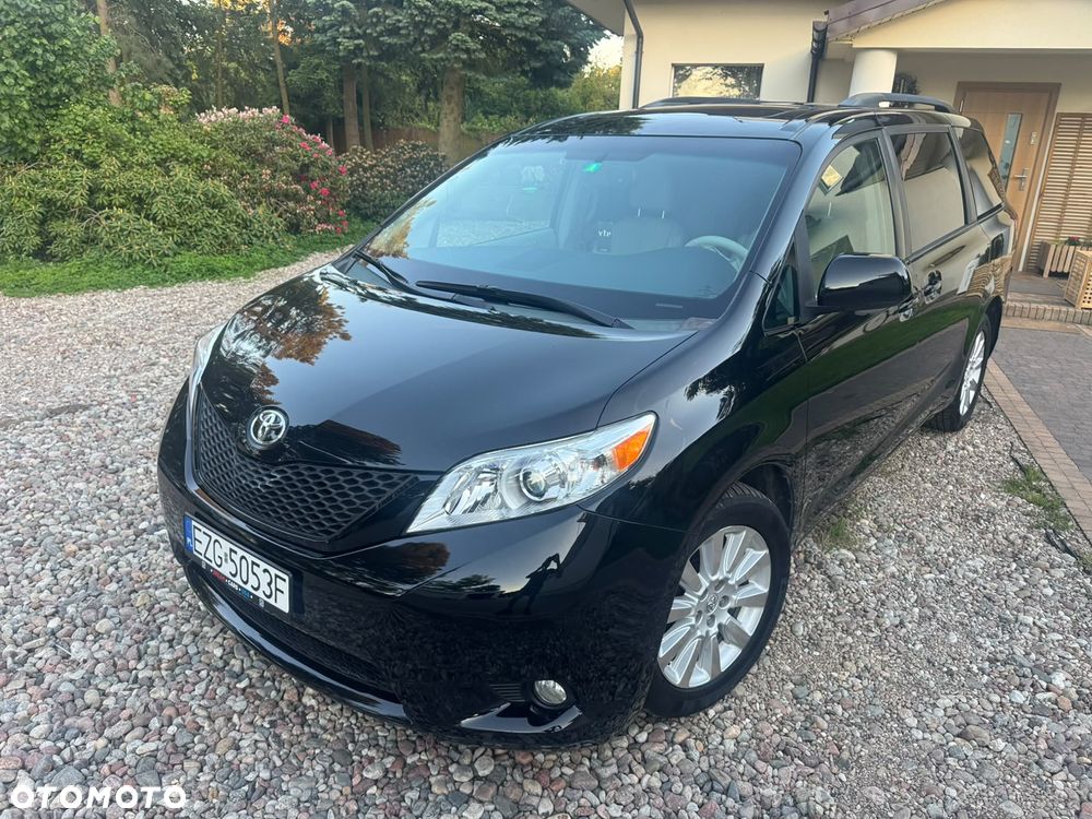 Toyota Sienna 3.5 V6 XLE AWD - 1