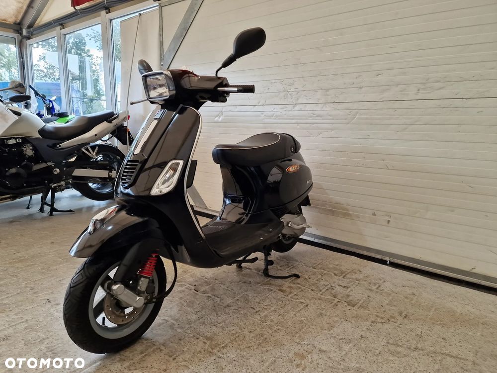 Piaggio Vespa - 16