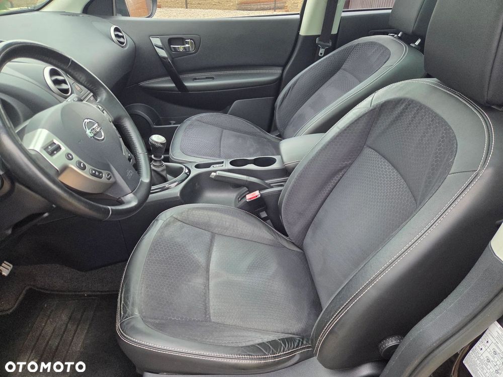 Nissan Qashqai+2 - 5