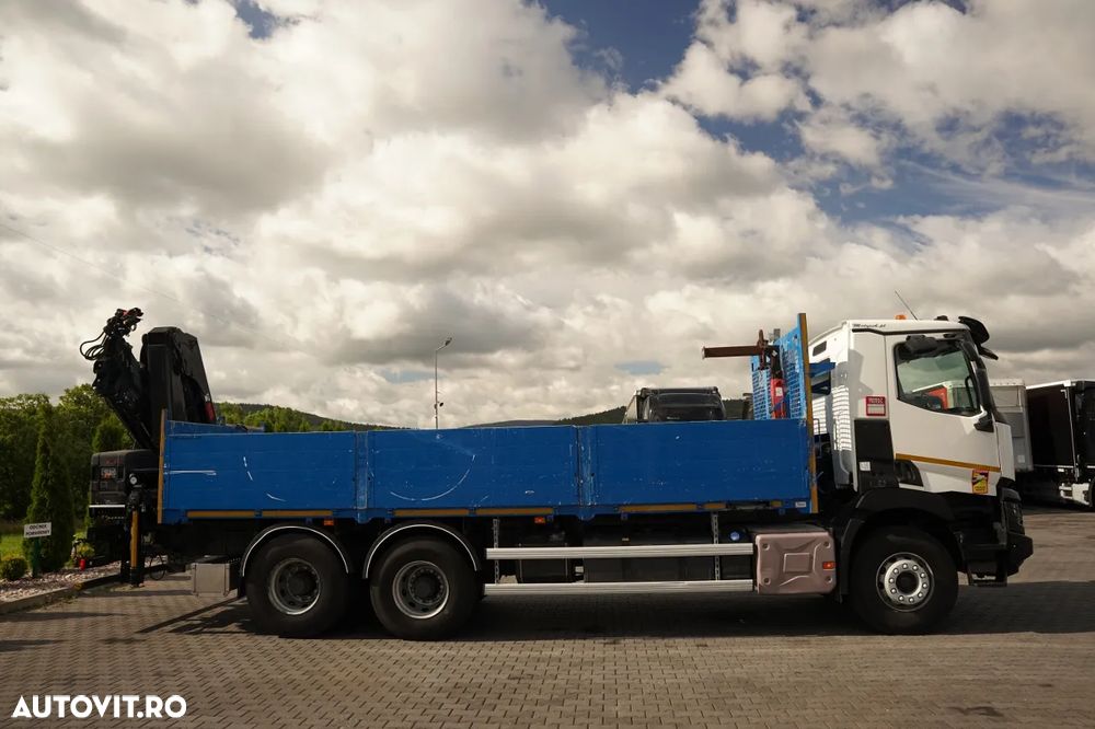 Renault C 380 / 6x4 / CAROSERIE DE LIVRARE 6,8 m / + HIAB X-HIPRO 192 ES-4 ÎNALTĂ DE RIDICARE: 12,4 M / ROTATOARE / FURCĂ PENTRU PALEȚI / EURO 6 - 12