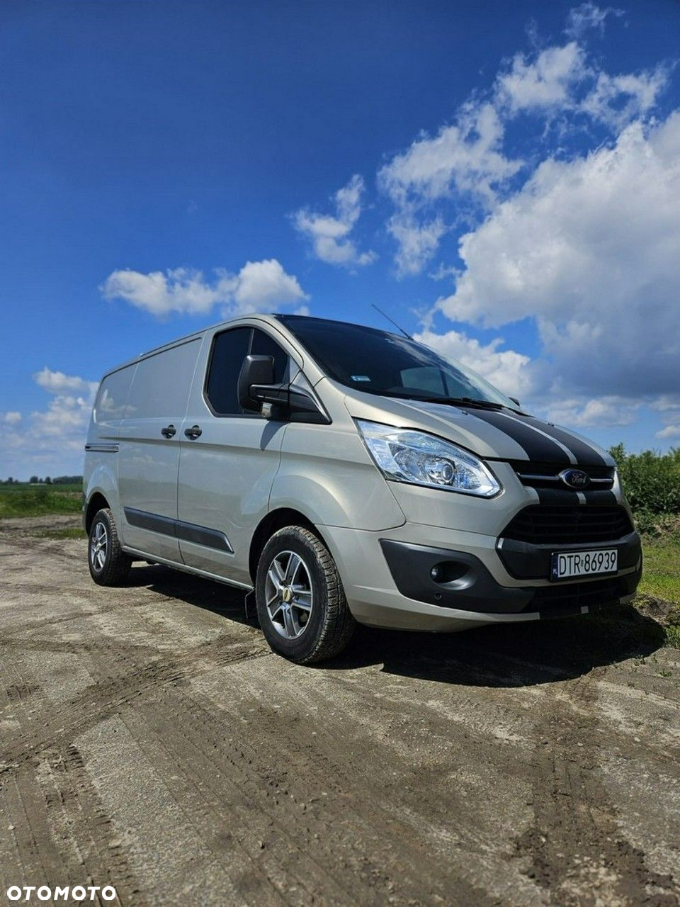 Ford Tourneo Custom - 3