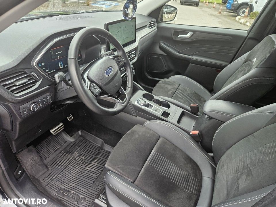 Ford Kuga - 12