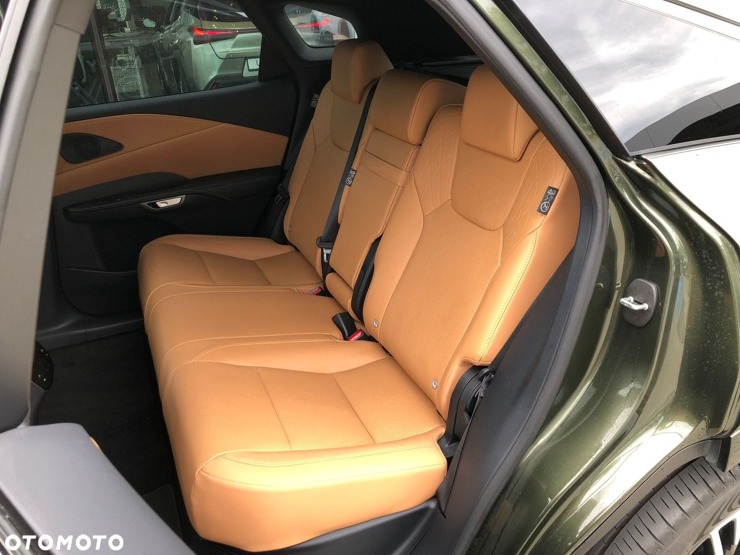 Lexus RX - 7