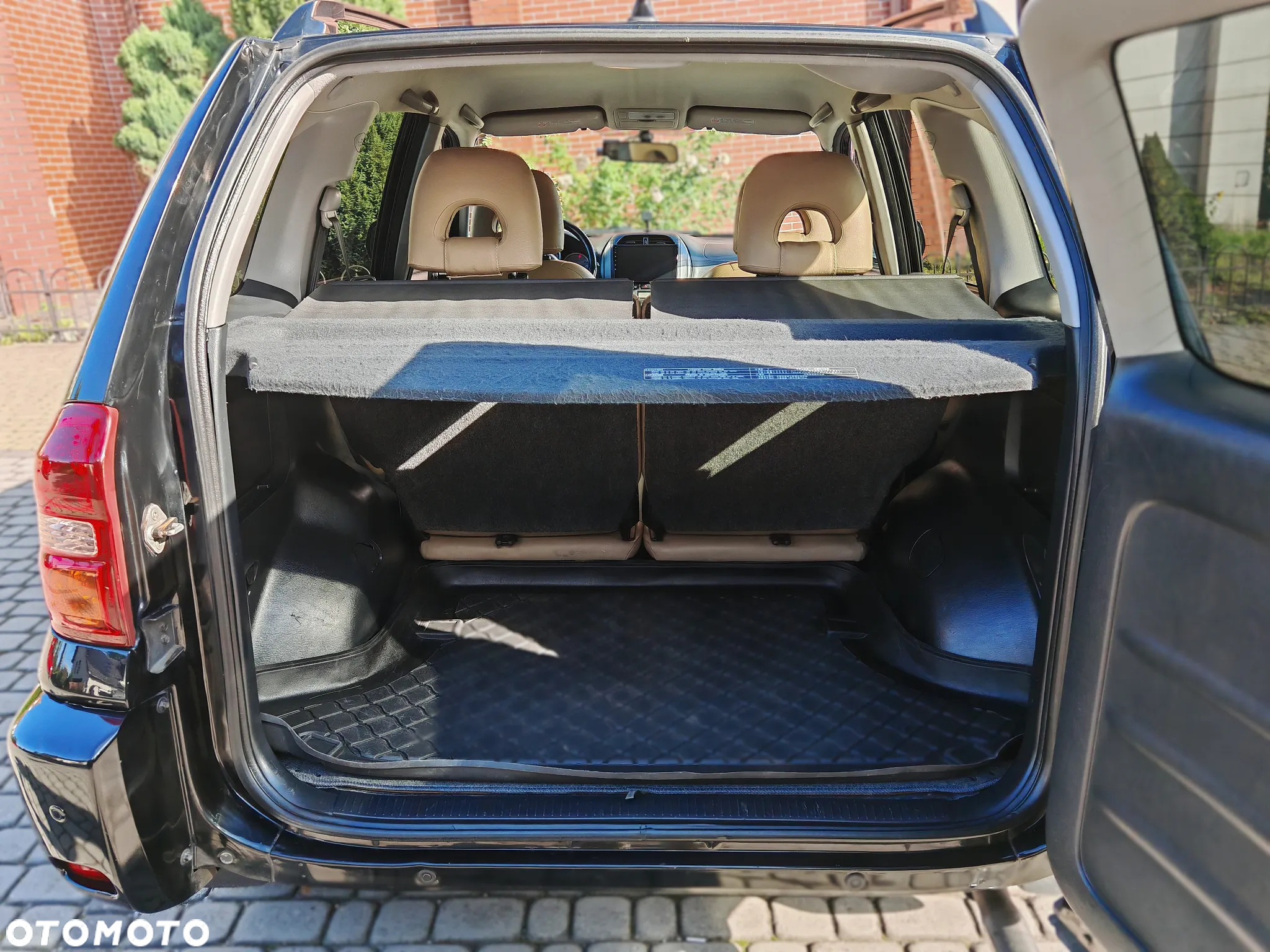 Toyota RAV4 2.0 VVT-i 4x4 - 12