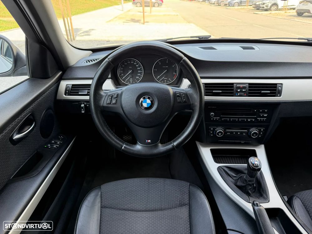 BMW 318 d Sport - 8