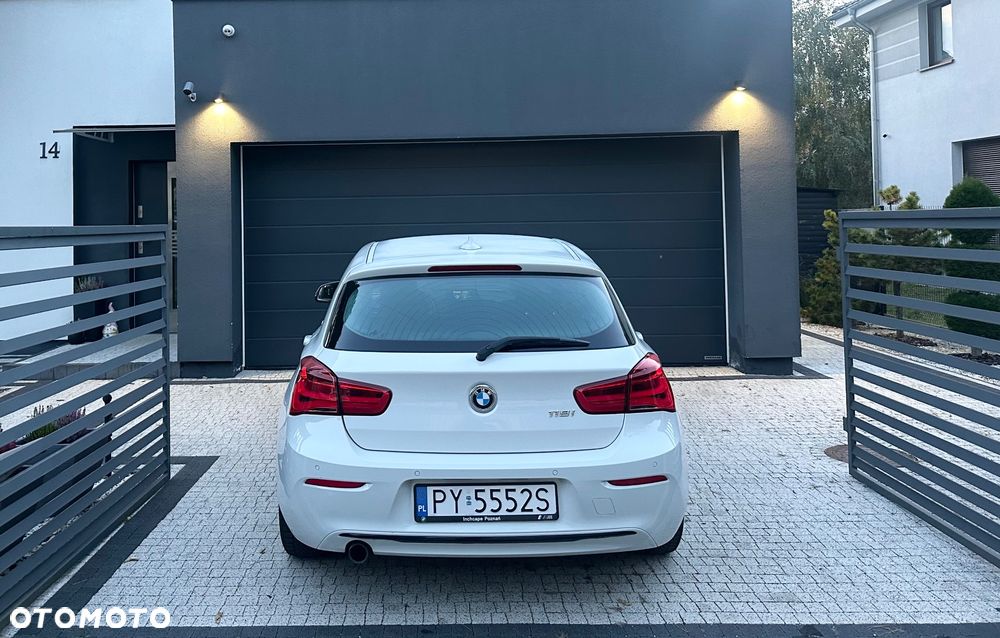 BMW Seria 1 - 10