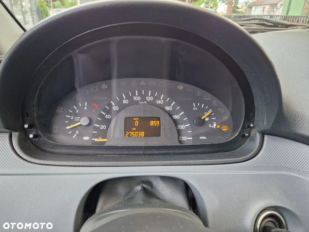 Mercedes-Benz Vito - 20