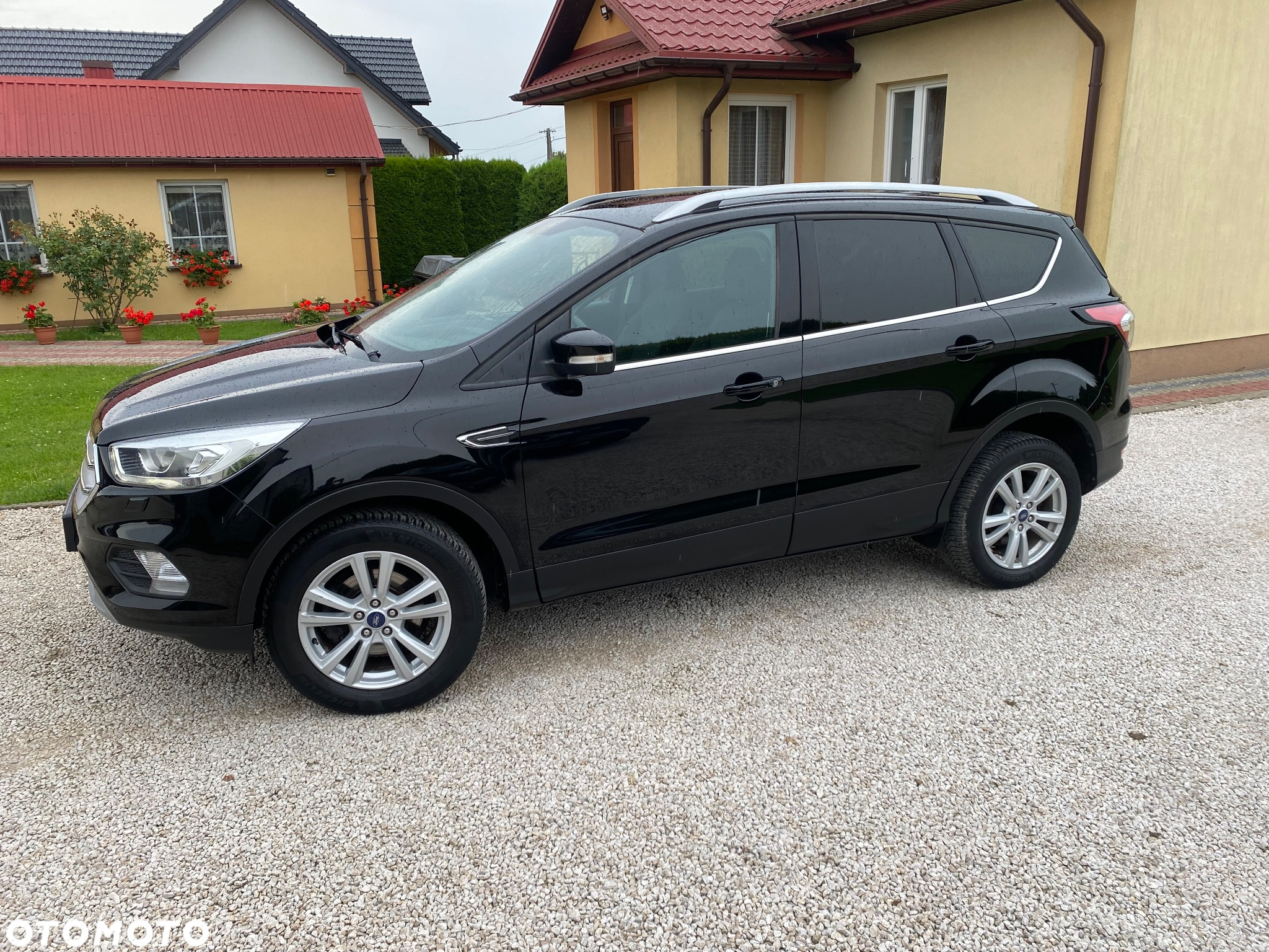 Ford Kuga 1.5 EcoBoost 2x4 Titanium - 33