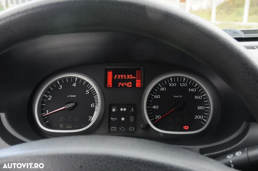 Dacia Duster 1.5 dCi 4x2 Prestige - 9