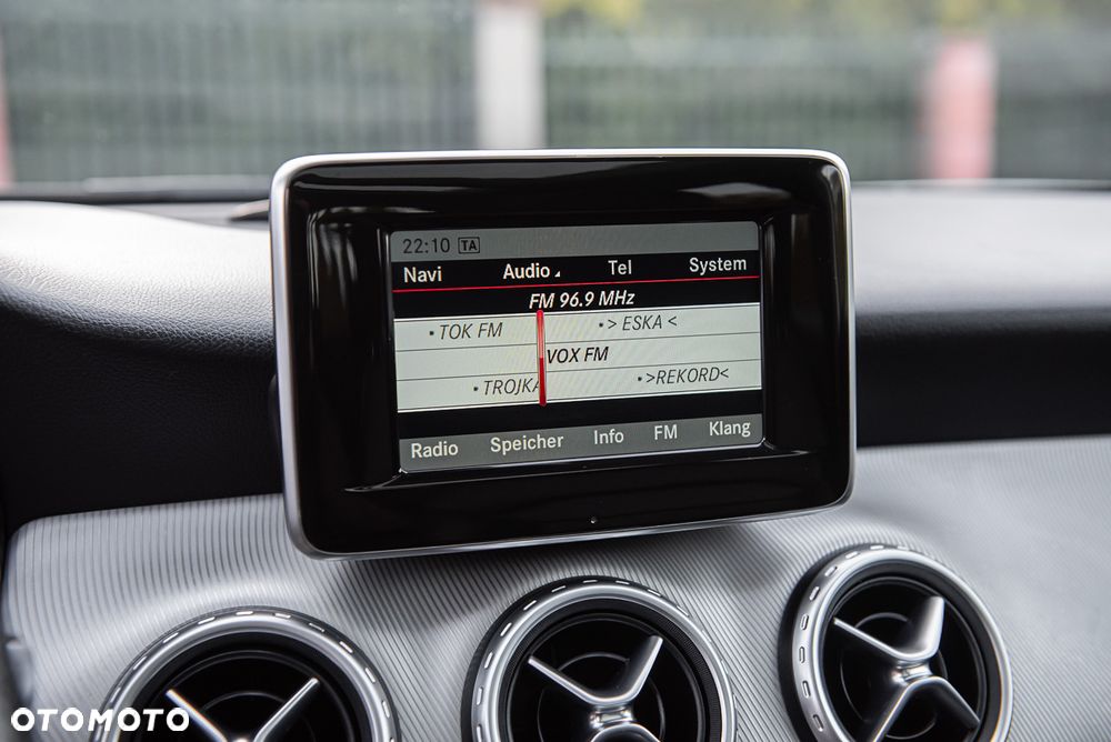 Mercedes-Benz GLA 220 d 4Matic 7G-DCT AMG Line - 22