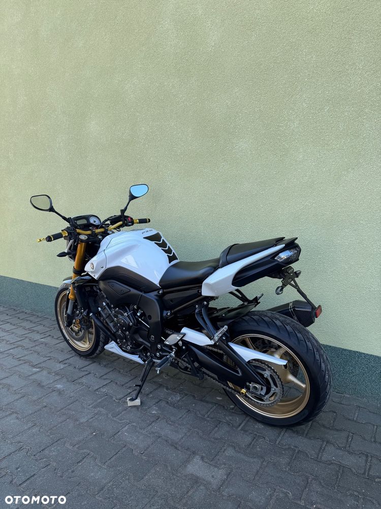 Yamaha FZ8 - 20