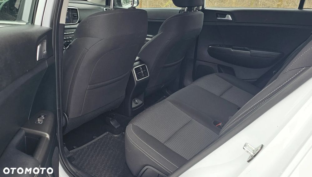 Kia Sportage 1.6 CRDI 2WD Eco-Dynamics+ (48V M-H) Vision - 13