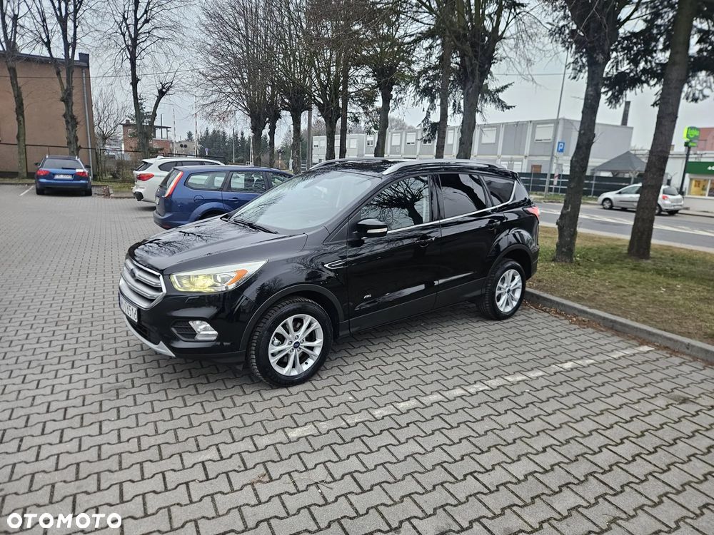 Ford Kuga - 1