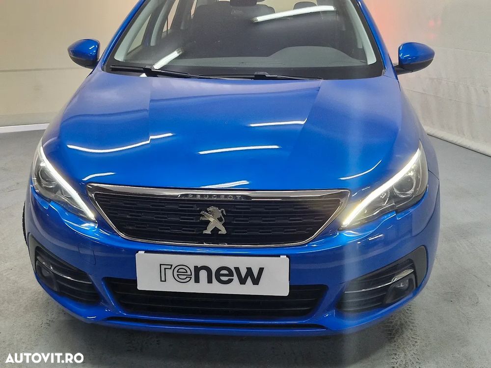 Peugeot 308 1.2 L PureTech Turbo S&S Allure - 17