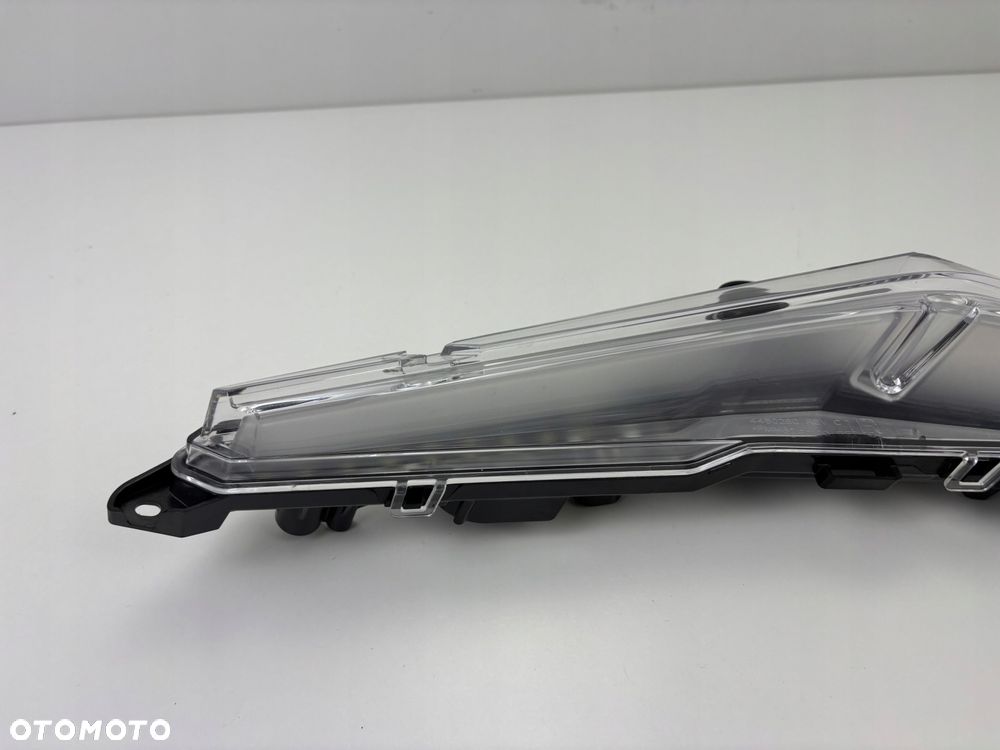 Lampa LED Prawy przód Can-Am Maverick R 2024- Oryginał - 7