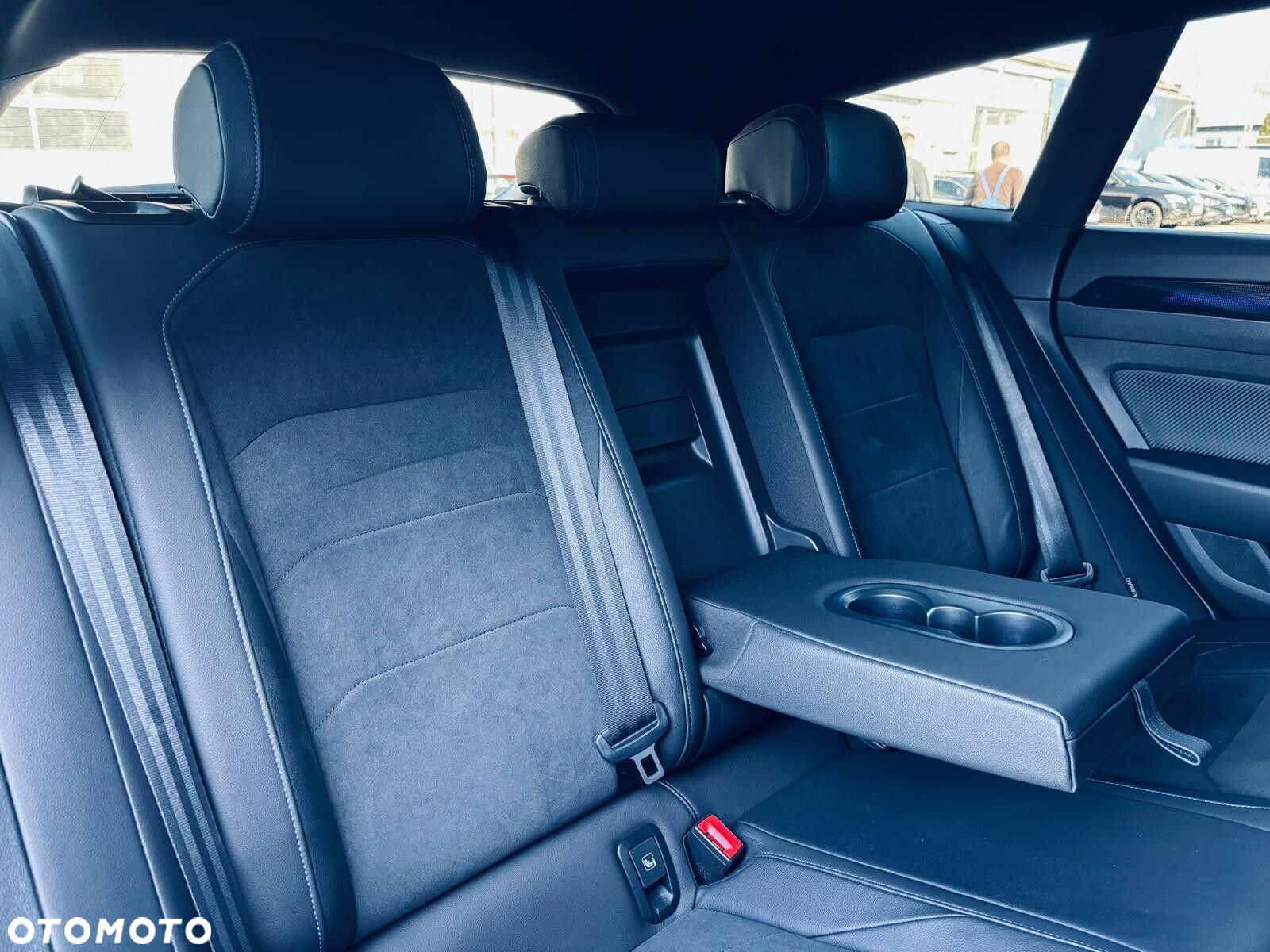 Volkswagen Arteon 2.0 TSI 4Motion R DSG - 21