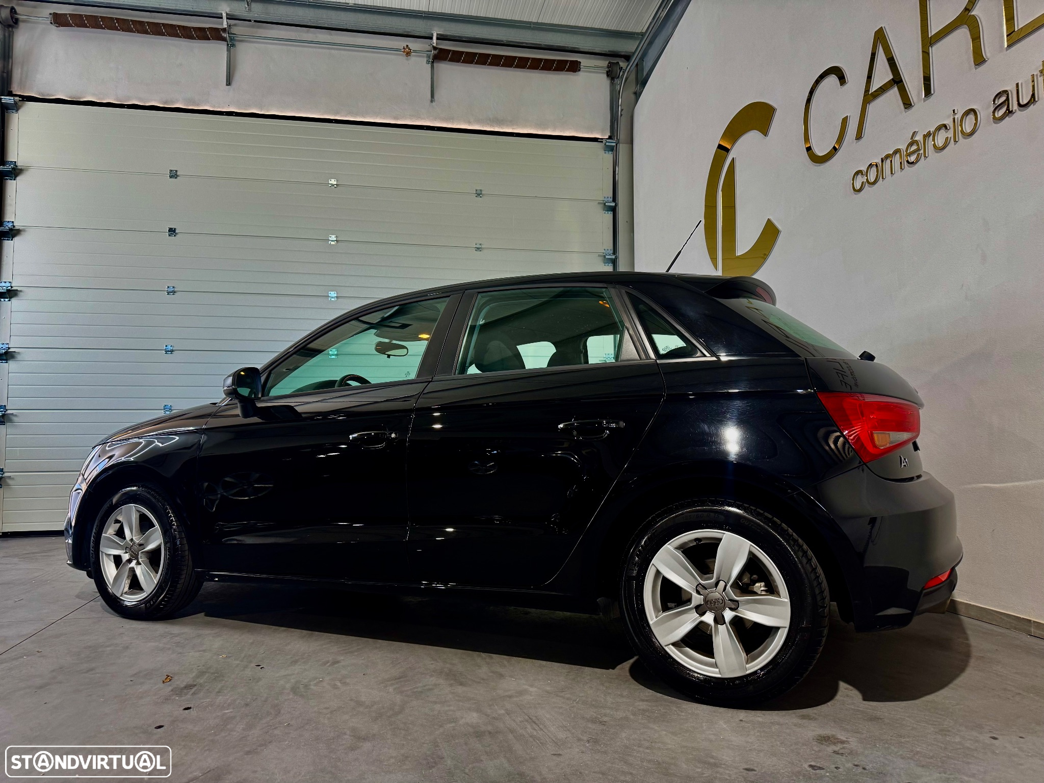 Audi A1 Sportback 1.4 TDI Design - 12