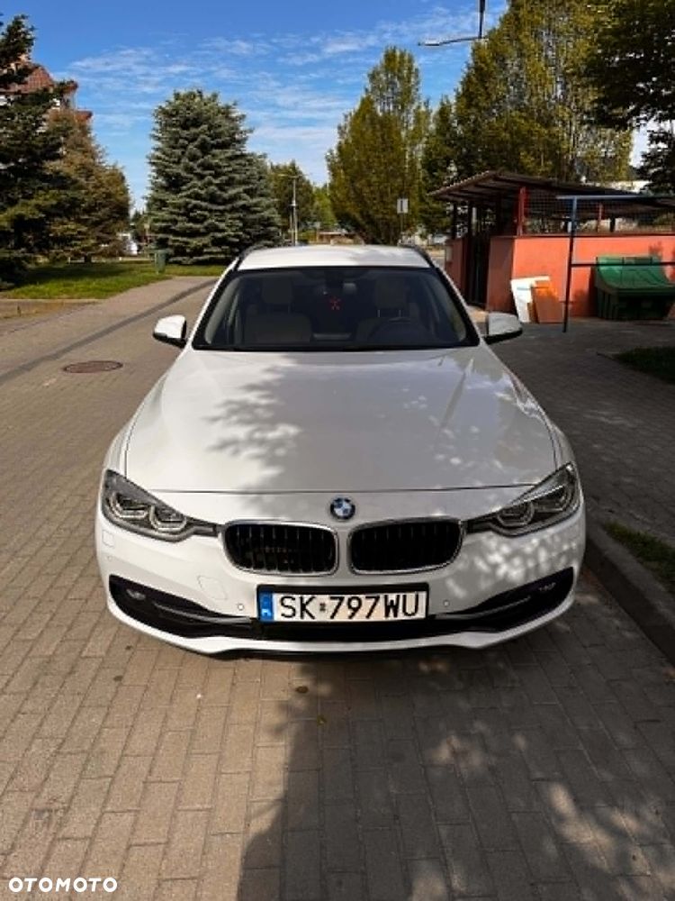 BMW Seria 3 320i Luxury Line sport - 6