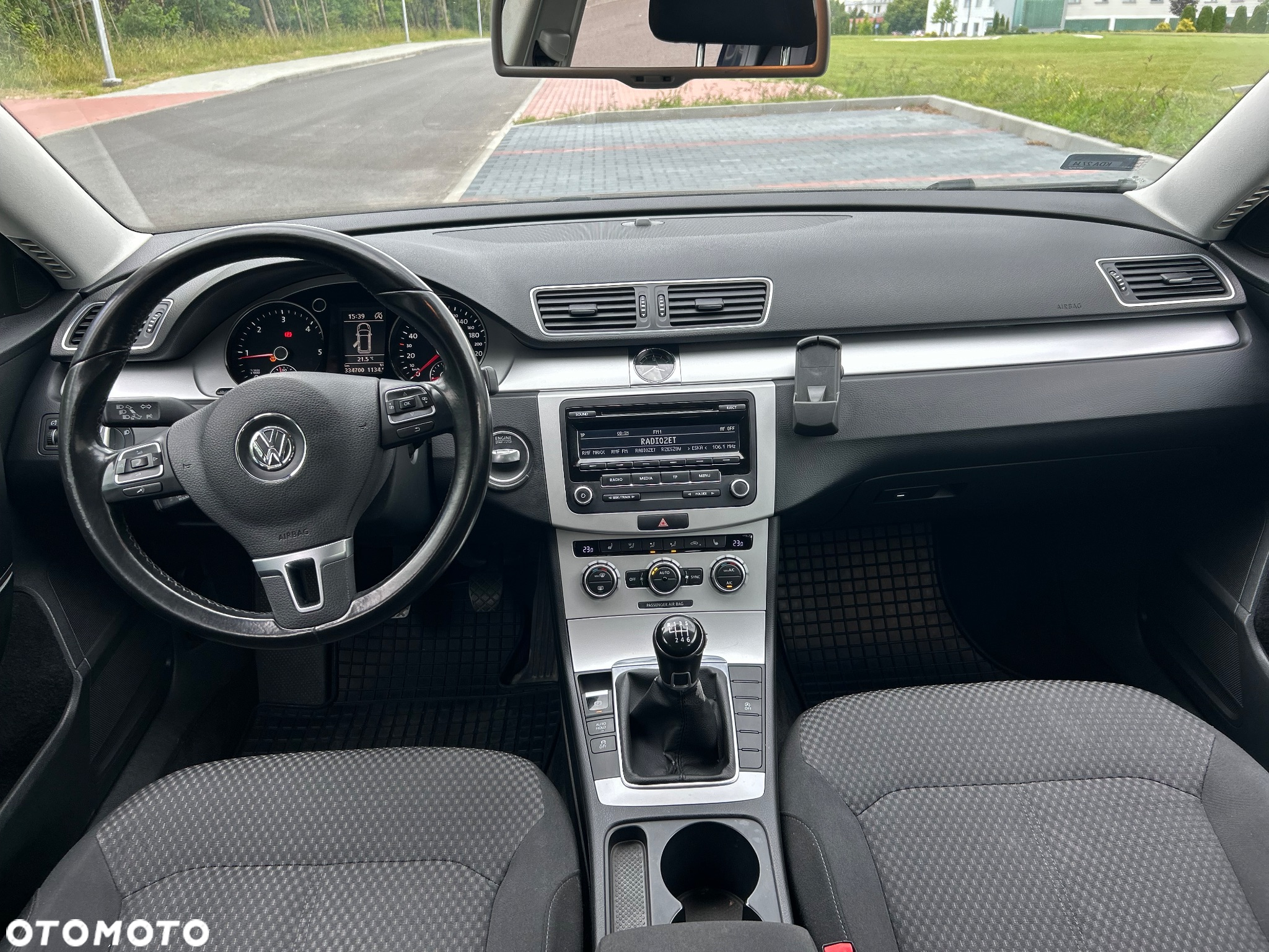 Volkswagen Passat - 15