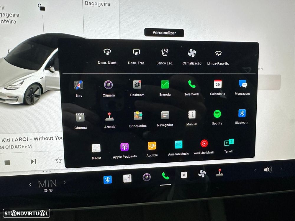 Tesla Model 3 Long-Range Dual Motor AWD - 37