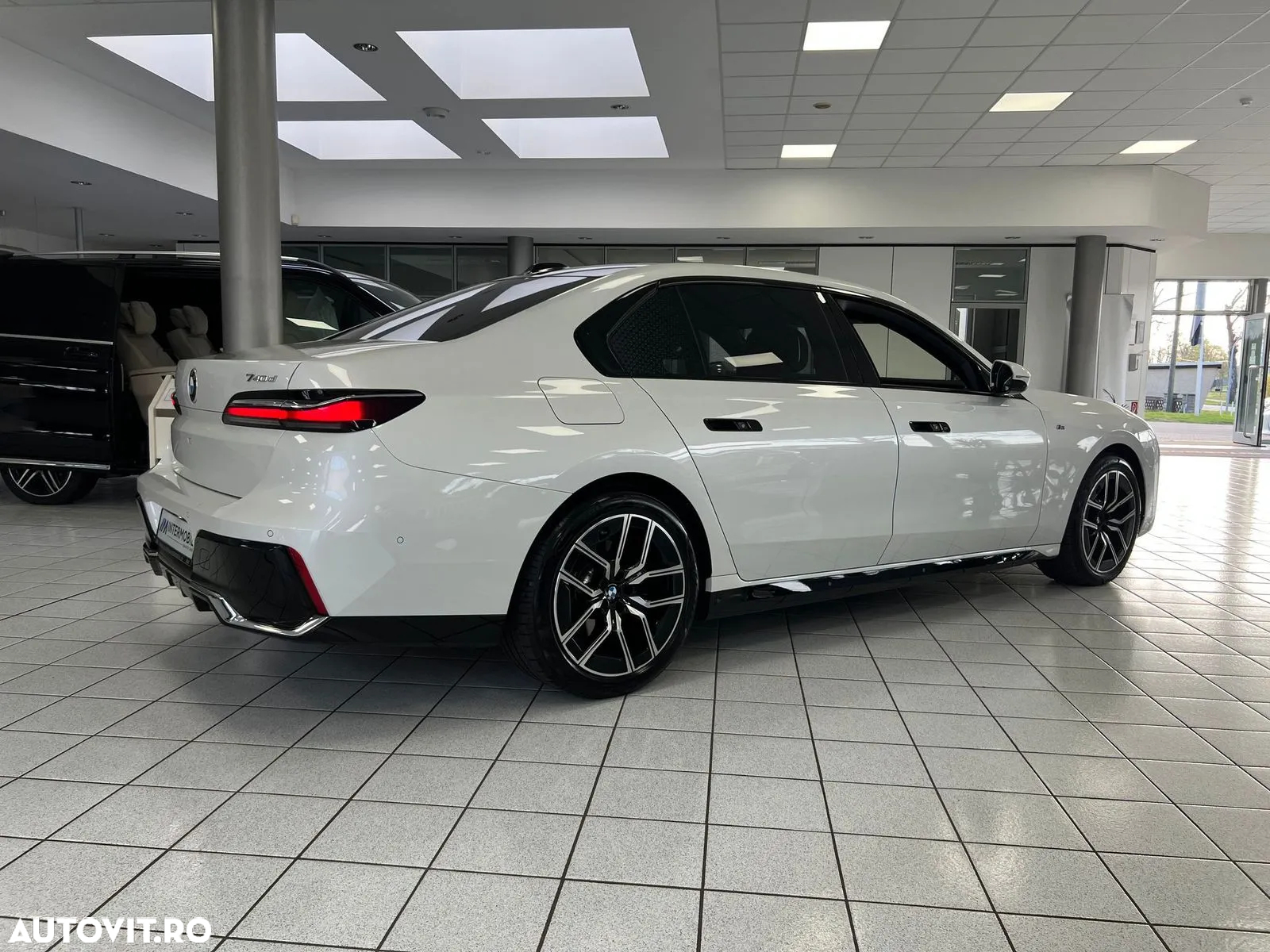 BMW Seria 7 740d xDrive MHEV - 3